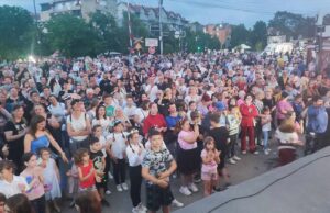 Održano Palilulsko veče uz Crne mambe, predstavu osnovaca… Palilusko veče