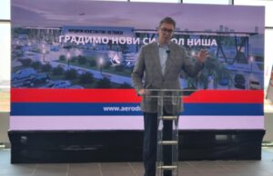 Aleksandar Vučić: Za Nišlije besplatan prevoz i besplatni udžbenici od prvog do osmog razreda Aleksandar Vučić