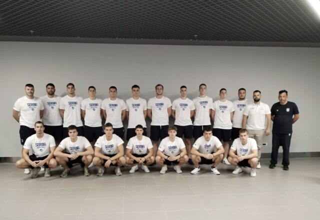 Mladi niški vaterpolista