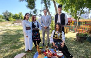 Belmužijada slavi punoletstvo. Očekuje se rekordna poseta od 100.000 ljudi i potrošnja sira do 10 tona Promocija Belmužijade u Nišu