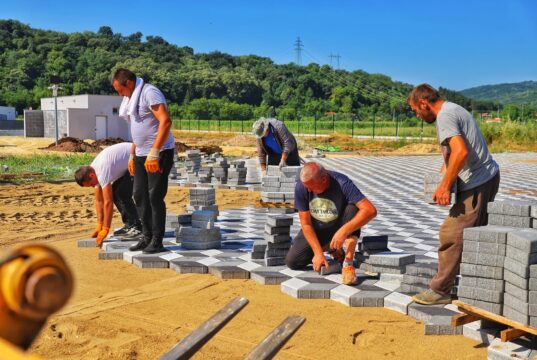 Dogovor nadzora i izvođača radova na akva-parku pri kraju. Sledi traženje privatnog partnera Završni radovi na akva parku u Niškoj Banji