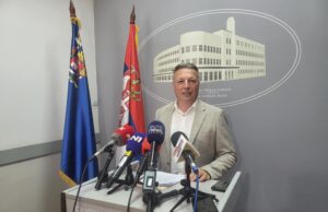 doc dr. Boban Džunić zahvalio Vučiću na poverenju. Zakazao Skupštinu i tvrdi da SNS ima većinu doc dr. Boban Džunić
