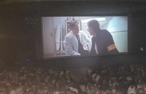 Uprkos kiši publika ostaje verna filmu: „Niška publika je specifična, uvek nas podrži“ 59. Filmski susreti film Ruski konzul