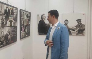 Povratak legende: Izložba Velimira Bate Živojinovića otvorena u Nišu Gradonaćelnik Niša Dragoslav Pavlović na otvaranju izložbe o Velimiru Bati Živojinoviću