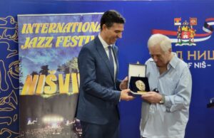 Uručena Nišville nagrada za životno delo Ivanu Švageru. „Najsrećniji sam čovek. Živeo džez“ Nagrada za životno delo Ivanu Švageru