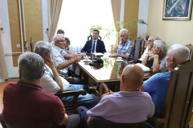 Prijem bivših radnika EI