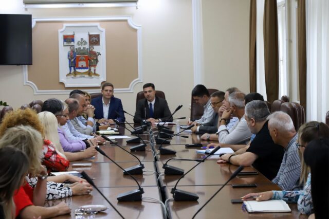 Radni sastanak sa direktorima niških javnih ustanova