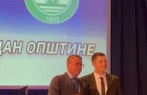 Niškom kardiologu dr Tomislavu Kostiću nagrada Opštine Brus za neumoran rad u lečenju pacijenata dr Tomislav Kostić