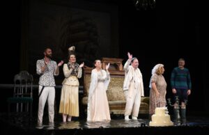 Teatar na raskršću: „Ćelava pevačica“ najbolja predstava, a Bane Vidaković i Olga Odanović najbolji glumci Ćelava pevačica