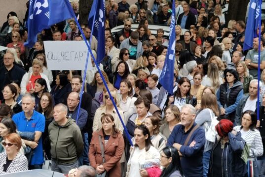 Protest prosvetara u Nišu