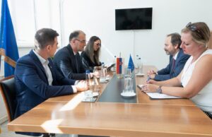 Ambasador EU Emanuele Žiofre posetio Gradsku opštinu Medijana Sastanak Gradska opština Medijana