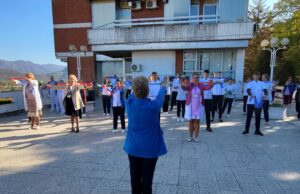 „Pokrenite se za svoje kosti”. Fizička aktivnost i dobra ishrana ključ za sprečavanje osteoporoze Obležen Svetski dan borbe protiv osteoporoze