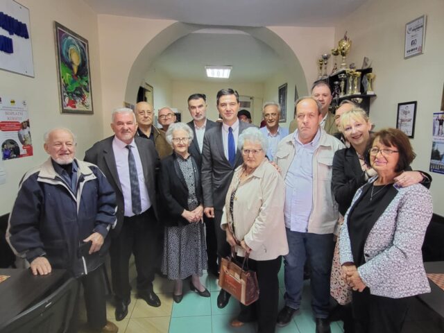 Pavlović u poseti Gradskoj organizaciji penzionera Niš Pavlović u poseti Gradskoj organizaciji penzionera Niš