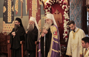 Patrijarh Porfirije i Arhiepiskop Stefan svečano dočekani u Nišu – posebnom danu svojim pojanjem doprineo hor NCPD „Branko“ Porfirije, Stefan i Arsenije