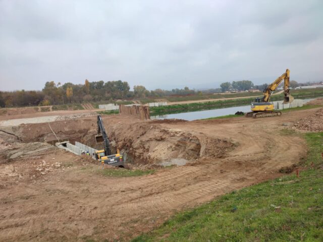 Postavljanje cevovoda za otpadne vode Postavljanje cevovoda za otpadne vode