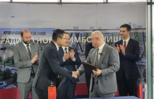 Vesić najavljuje drugu fazu modernizacije aerodroma. Uskoro kreće obnova piste i izgradnja tornja Potpisan ugovor o drugoj fazi modernizacije aerodroma