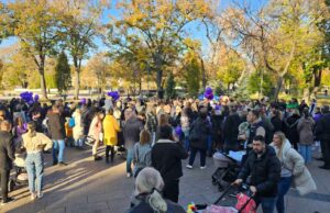 Dan prevremeno rođene dece: Ljubičasto svetlo za male divove i njihove majke Dan prevremeno rođene dece