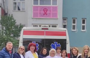 Budite uz nas: Novac od humanitarne trke za poboljšanje uslova Klinike Donacija udruženja Budite uz nas