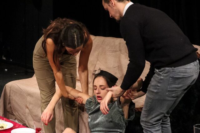 Predstava Samo bez mrlja