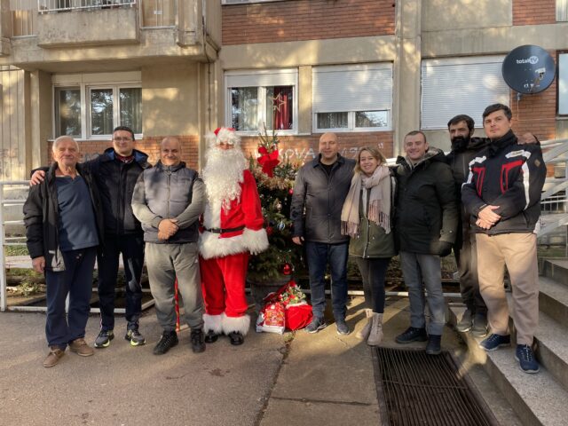 Novogodišnje druženje stanara na Panteleju