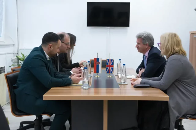 Ambasador Ujedinjenog Kraljevstva posetio Gradsku opštinu Medijana