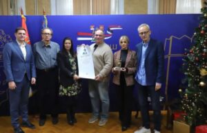 Uručena nagrada „Branko Miljković” Dragoslavu Dedoviću za najbolju knjigu pesama Uručena nagrada Branko Miljković