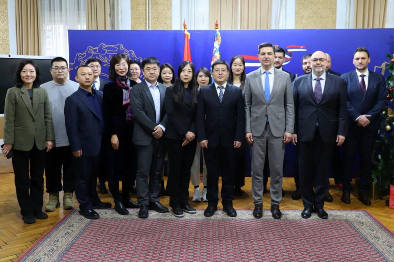 Delegacija Čongćinga u poseti Nišu