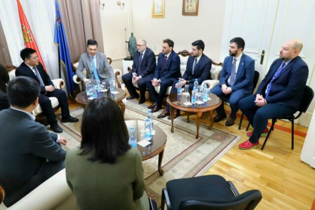 Delegacija Čongćinga u poseti Nišu