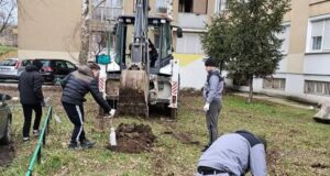 Mladi sa Delijskog Visa zasadili 70 sadnica voća