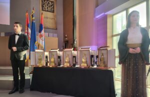 Raspisan konkurs za najviše gradsko priznanje – Nagradu „11. januar” Nagrade 11. januar