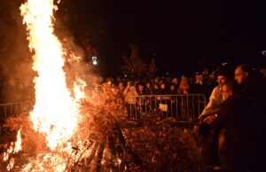 Petoro mališana pronašlo dukate u česnici u parku Svetog Save Paljenje Badnjaka GO Medijana