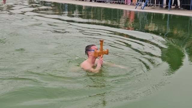 Plivanje za Časni krst