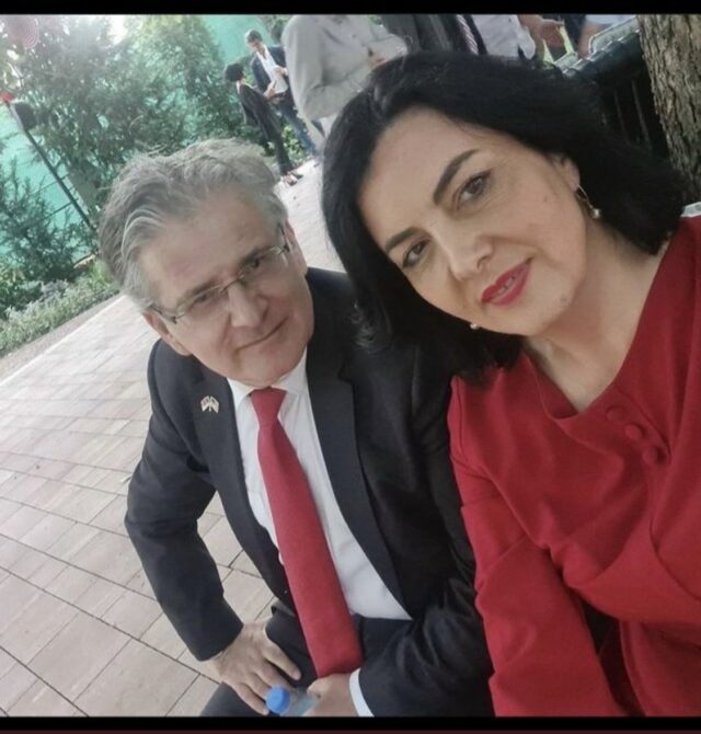 Dr Dragan Milić i Dragana Sotirovski