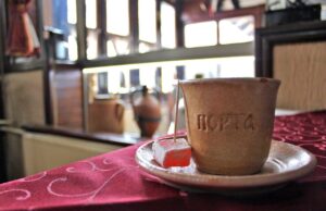 ETNO KAFANA „PORTA“ : ambijent i ukus merakliskog duha u srcu Niša Etno kafana Porta