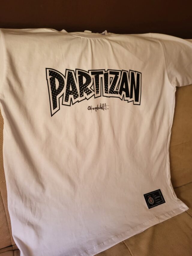 Majica sa potpisom Željka Obradovića