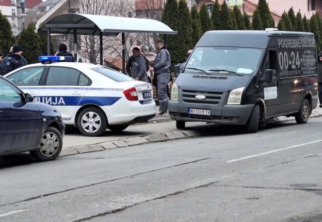 Muškarac umro na autobuskoj stanici u Duvaništu Muškarac umro na autobuskoj stanici u Duvaništu