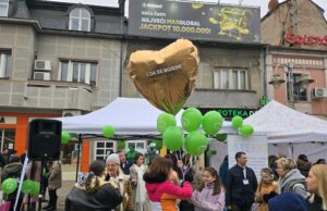 „I ja se borim, a ti?” Obeležen Svetski dan dece obelele od raka u Nišu Obeležen Svetski dan dece obelele od raka u Nišu