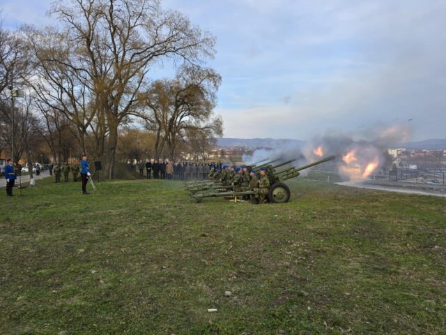 Počasna artiljerijska paljba u Nišu