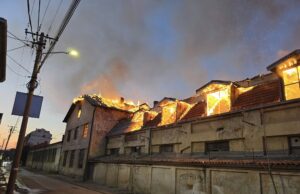 Zbog požara u štampariji krivične prijave protiv trojice tinejdžera Zgrada Prosveta štamparije