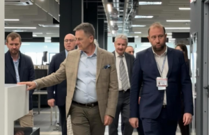 NIŠKI AERODROM UGOSTIO DIREKTORA SMATSE Poseta direktora SMATSE