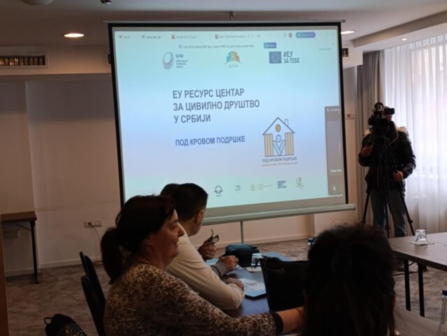 Prezentaciji inicijative Pod krovom podrške