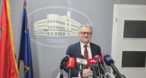Milić razbio sopstveni mit! Priznao da se godinama kitio tuđim perjem: Akcija čišćenja lista čekanja uopšte nije bila njegova ideja Dr Dragan Milić