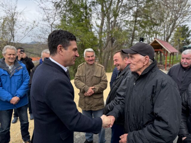 Gradonačelnik Pavlović sa meštanima Malče