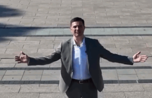 U TOKU PRIPREME ZA VELIKI NARODNI SKUP – PAVLOVIĆ: “U SRCU GRADA, RAŠIRENIH RUKU, ČEKAMO VAS NA SKUPU KOJI SRBIJU VODI UNAPRED” Dragoslav Pavlović