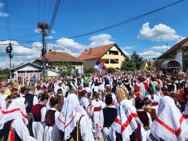 festivalu folklora u Donjem Međurovu
