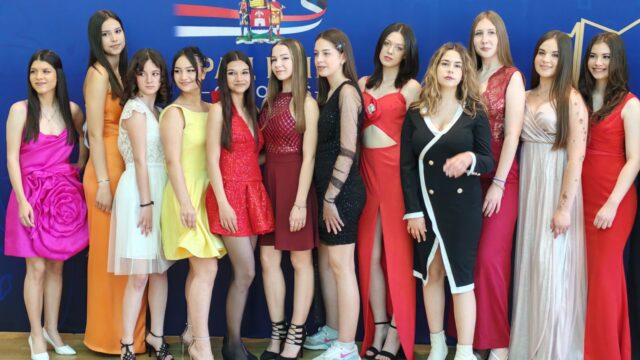 Humanitarna modna revija Humanitarna modna revija