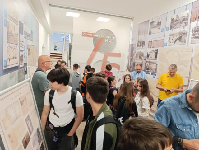 Izložba - Pozdravi sve Kruševljan(k)e