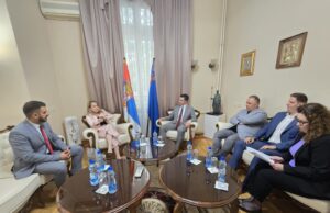 Ministarka Snežana Paunović održala sastanak sa rukovodstvom Niša Ministarka Snežana Paunović održala sastanak sa rukovodstvom Niša