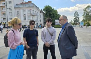 Mladi Španci na stručnom usavršavanju u Nišu: Sviđa im se tempo rada u Srbiji, a naročito pljeskavice Mladi Španci na stručnom usavršavanju u Nišu