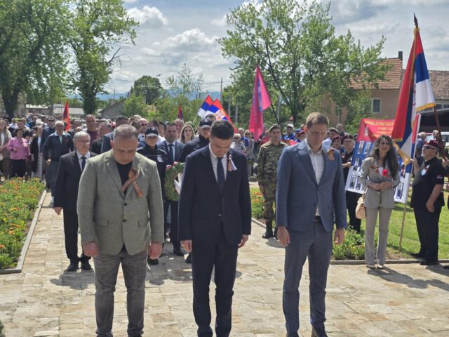 Polaganje venca na Dan pobede protiv fašizma